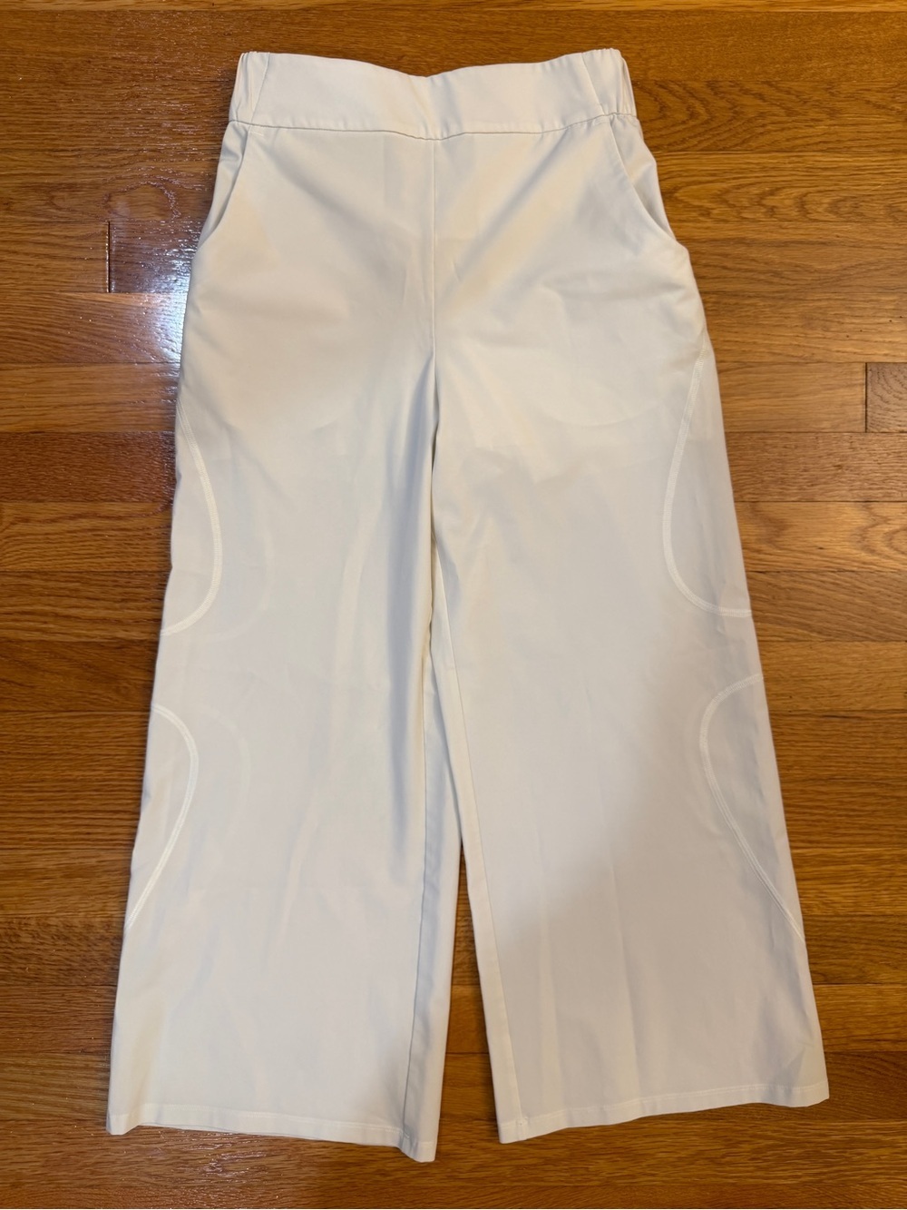 Lululemon Travel Woven High-Rise Wide-Leg Pants 24" *Asia Fit Bone - Size XS/S